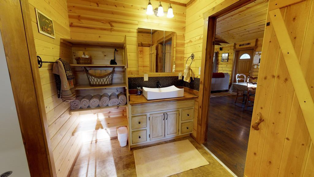 Long View Cabin, Breakfast Deck Overlooking The Canyon! Monticello Buitenkant foto